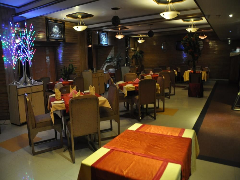 Hotel Oyo Premium Railway Station Patna Patna  Exterior foto